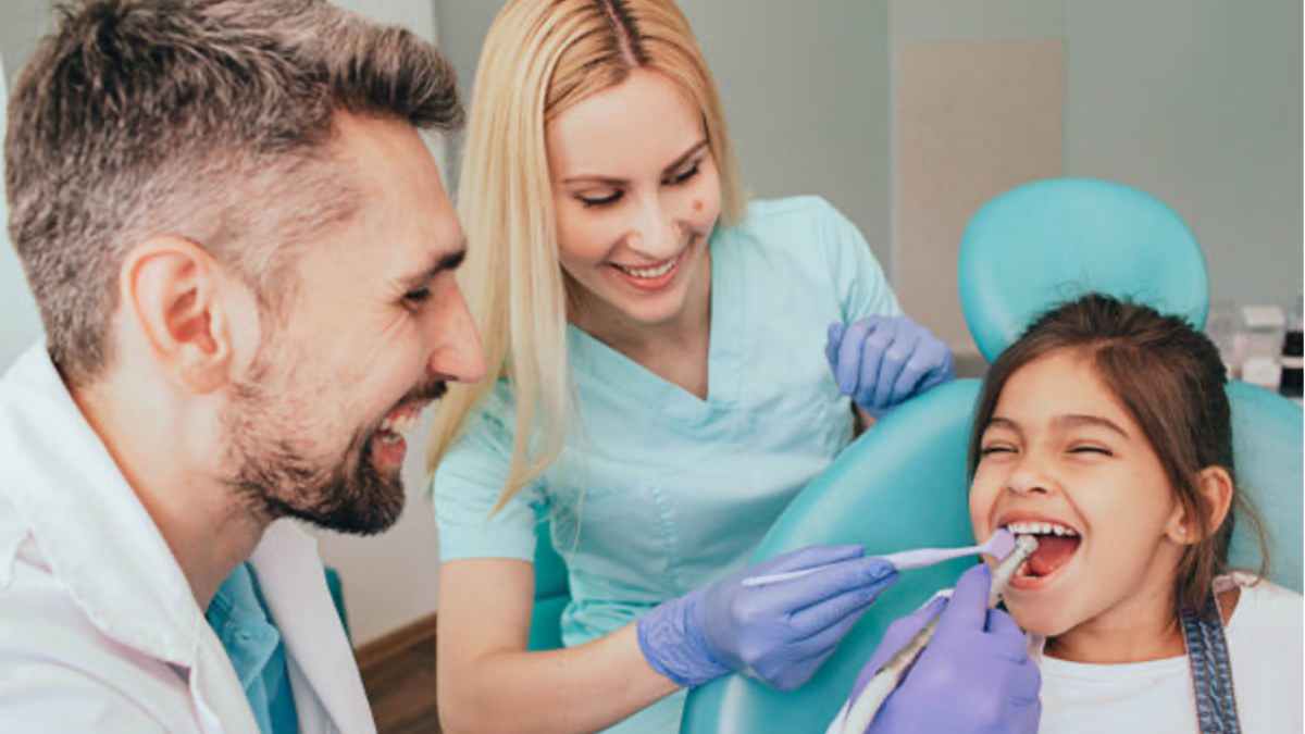 What to Look for in the Best Dental Nurse Course: A Comprehensive Guide ...