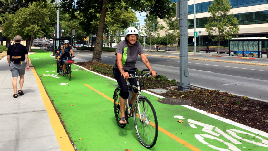 Urban Cycling Key Strategies for Safe Biking in Seattle