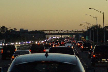 Effective Solutions to Avoid Traffic Congestion for Your Fleet