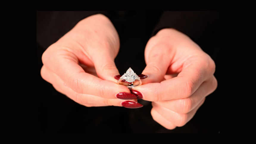 How to Gift Lab Diamond Jewelry Your Partner Won’t Hate