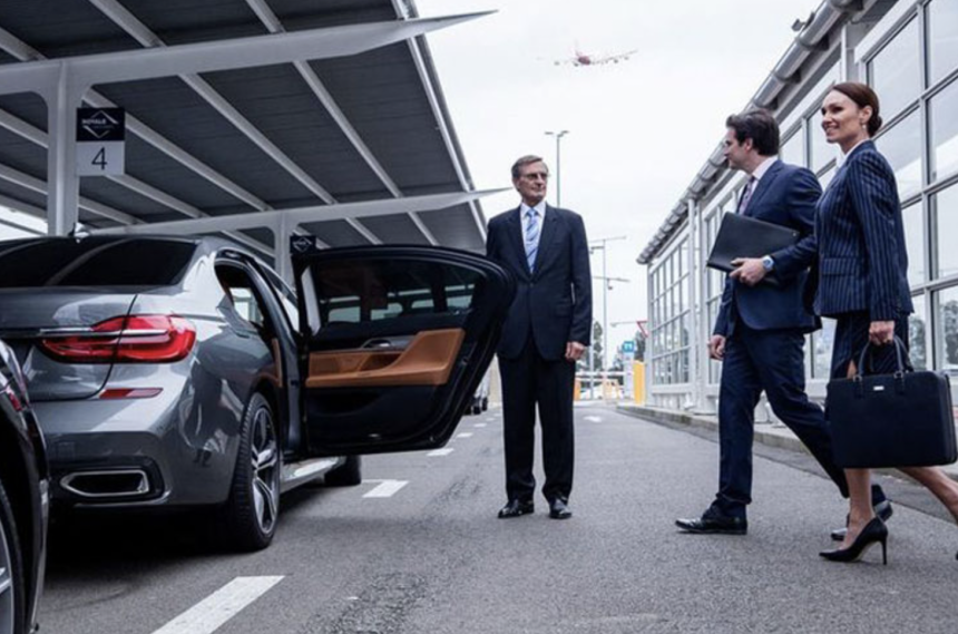 8 Reasons to Hire Chauffeurs for Airports Transfers