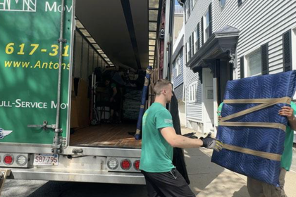 Why Choose a Professional Movers Company for your Next Move