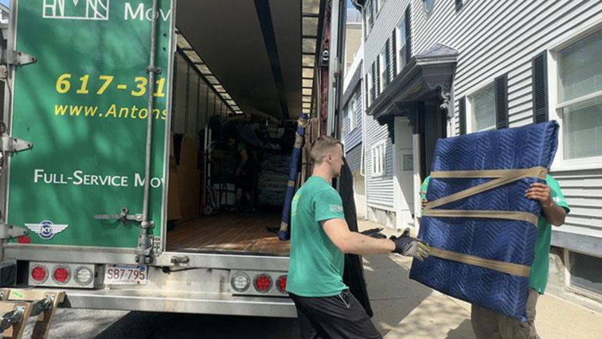 Why Choose a Professional Movers Company for your Next Move