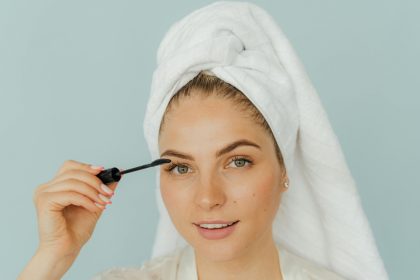 How to Achieve a Natural Look with Minimal Makeup