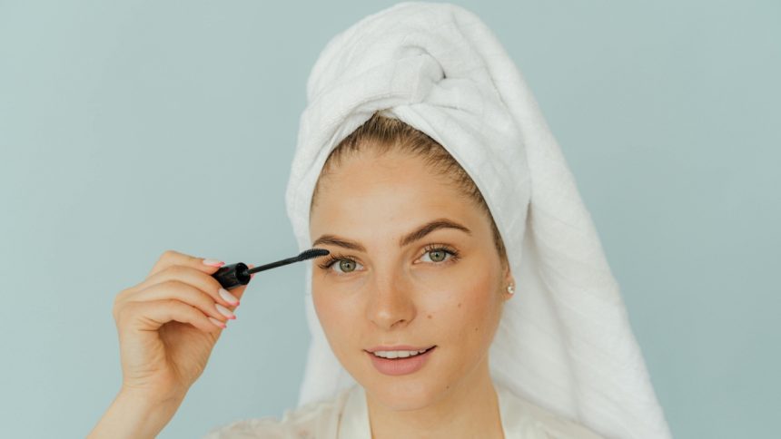 How to Achieve a Natural Look with Minimal Makeup