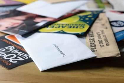 Are Your Leaflets Trash or Treasure? 5 Ways to Stand Out in the Junk Mail Pile