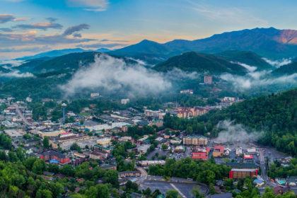 Why Tennessee's Smoky Mountains Are a Dream Destination for Home Buyers