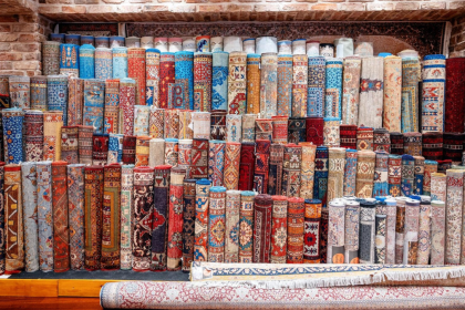 How to Choose the Perfect Persian Rug for Your Living Room