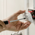 5 Reasons Why Hiring a Local Electrician in Arlington Makes Sense