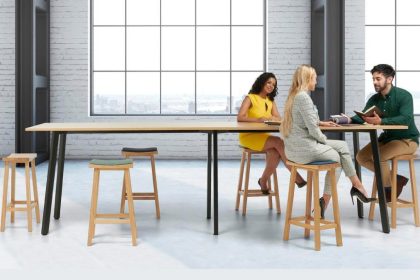 Why Are Mobile Cafeteria Tables a Game-Changer for School Lunchrooms?